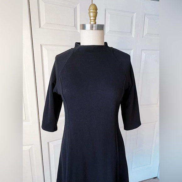 UNIQLO Women’s Sweatshirt Flared Dress in Black - Picture 2 of 7